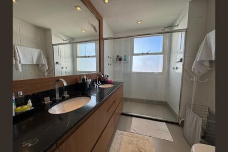 Apartamento à venda com 267m², 3 quartos e 4 vagasFoto 49