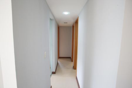 Corredor de apartamento à venda com 3 quartos, 112m² em Freguesia (jacarepaguá), Rio de Janeiro