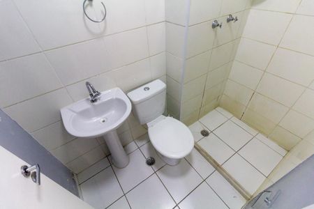 Apartamento para alugar com 36m², 2 quartos e sem vaga Apartamento para alugar com 36m², 2 quartos e sem vagaBanheiro
