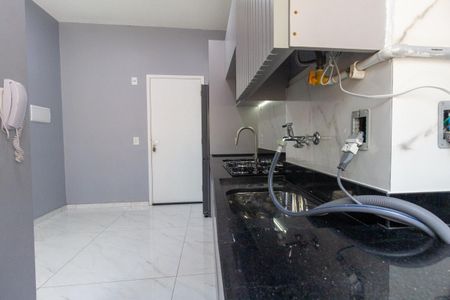 Apartamento para alugar com 36m², 2 quartos e sem vaga Apartamento para alugar com 36m², 2 quartos e sem vagaCozinha e Área de Serviço