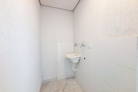 Apartamento para alugar com 65m², 2 quartos e sem vaga