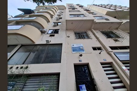 Apartamento para alugar com 50m², 1 quarto e sem vaga Apartamento para alugar com 50m², 1 quarto e sem vagaPlaca