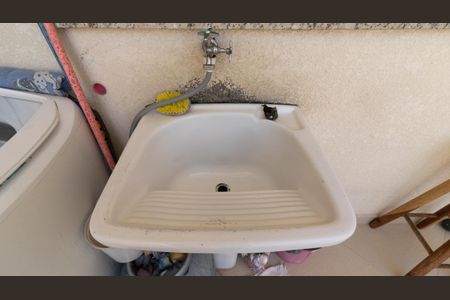 Casa à venda com 140m², 2 quartos e 5 vagas Casa à venda com 140m², 2 quartos e 5 vagasÁrea de Serviço