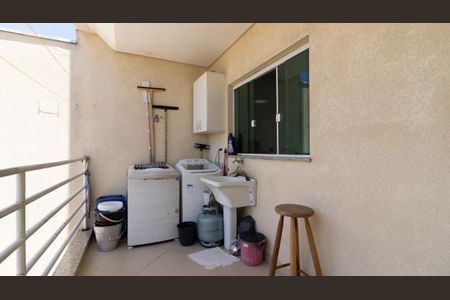 Casa à venda com 140m², 2 quartos e 5 vagas Casa à venda com 140m², 2 quartos e 5 vagasÁrea de Serviço