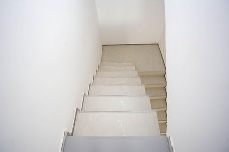 Apartamento para alugar com 44m², 1 quarto e sem vagaEscada