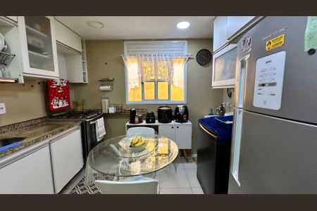 Apartamento à venda com 86m², 2 quartos e 2 vagasCozinha