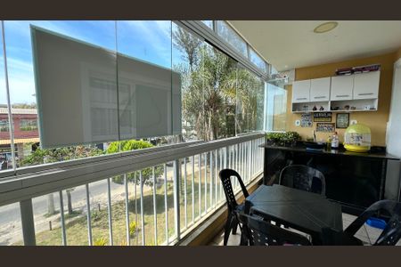 Apartamento à venda com 86m², 2 quartos e 2 vagasVaranda