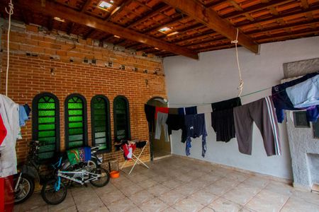 Casa à venda com 125m², 2 quartos e 2 vagasGaragem