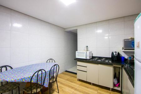 Casa à venda com 125m², 2 quartos e 2 vagasCozinha