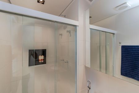 Apartamento para alugar com 70m², 2 quartos e 2 vagas Apartamento para alugar com 70m², 2 quartos e 2 vagasBanheiro