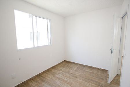 Quarto 1 de apartamento para alugar com 2 quartos, 41m² em Taquara, Rio de Janeiro