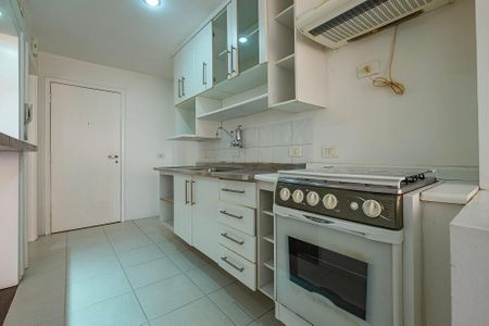 Apartamento à venda com 75m², 2 quartos e 1 vaga Apartamento à venda com 75m², 2 quartos e 1 vagaCozinha