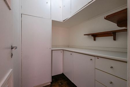Apartamento à venda com 75m², 2 quartos e 1 vaga Apartamento à venda com 75m², 2 quartos e 1 vagaÁrea de Serviço - Quarto