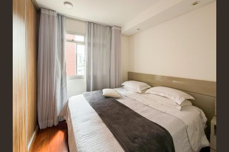 Apartamento à venda com 105m², 3 quartos e 2 vagasSuíte