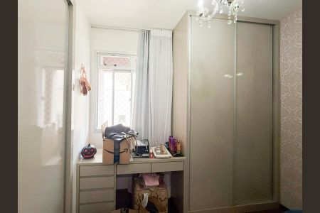 Apartamento à venda com 105m², 3 quartos e 2 vagasQuarto 2