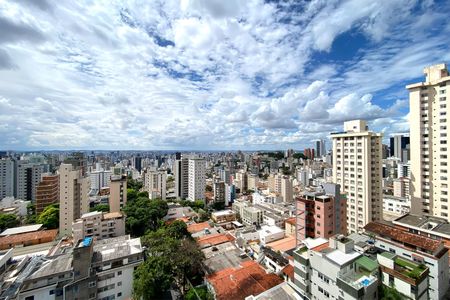 Apartamento à venda com 282m², 5 quartos e 4 vagas Apartamento à venda com 282m², 5 quartos e 4 vagasVista da Sala