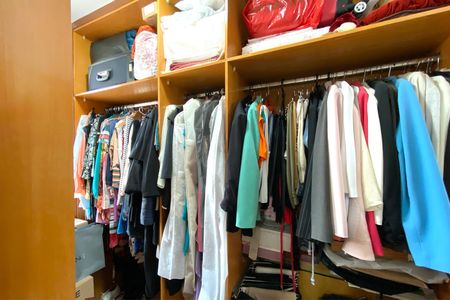 Apartamento à venda com 282m², 5 quartos e 4 vagas Apartamento à venda com 282m², 5 quartos e 4 vagasCloset da suíte 1