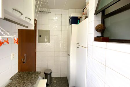 Apartamento à venda com 282m², 5 quartos e 4 vagas Apartamento à venda com 282m², 5 quartos e 4 vagasÁrea de Serviço