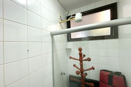 Apartamento à venda com 282m², 5 quartos e 4 vagas Apartamento à venda com 282m², 5 quartos e 4 vagasBanheiro de serviço