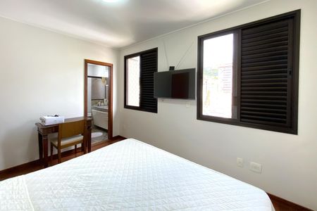 Apartamento à venda com 282m², 5 quartos e 4 vagas Apartamento à venda com 282m², 5 quartos e 4 vagasSuite 1