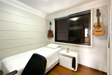 Apartamento à venda com 282m², 5 quartos e 4 vagas Apartamento à venda com 282m², 5 quartos e 4 vagasQuarto 2