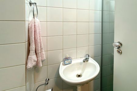 Apartamento à venda com 282m², 5 quartos e 4 vagas Apartamento à venda com 282m², 5 quartos e 4 vagasBanheiro de serviço