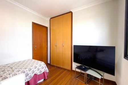Apartamento à venda com 282m², 5 quartos e 4 vagas Apartamento à venda com 282m², 5 quartos e 4 vagasQuarto 4