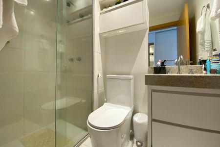 Banheiro de kitnet/studio para alugar com 1 quarto, 34m² em Sqnw, Brasília