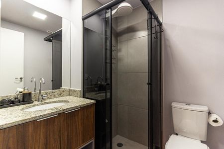 Banheiro de kitnet/studio para alugar com 1 quarto, 24m² em Santa Cecilia, São Paulo