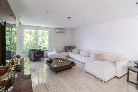 Foto 02 de casa à venda com 3 quartos, 265m² em Bosque da Saúde, São Paulo