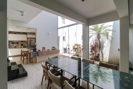 Foto 12 de casa à venda com 3 quartos, 265m² em Bosque da Saúde, São Paulo