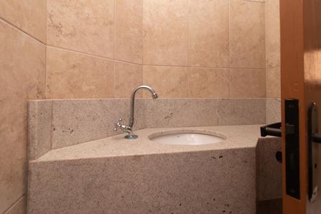 Casa à venda com 130m², 3 quartos e 1 vaga Casa à venda com 130m², 3 quartos e 1 vagaLavabo