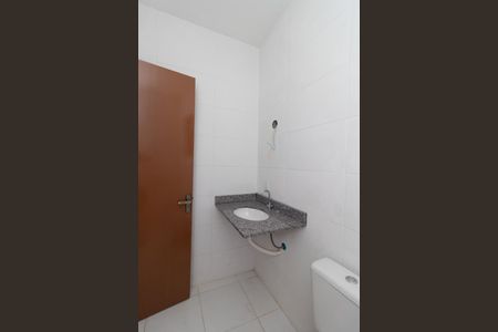 Casa à venda com 130m², 3 quartos e 1 vaga Casa à venda com 130m², 3 quartos e 1 vagaBanheiro da Suíte