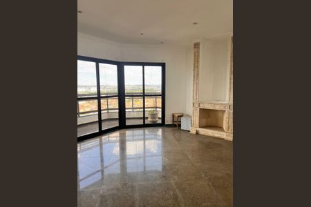 Apartamento para alugar com 270m², 3 quartos e 4 vagas