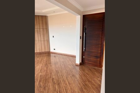 Apartamento para alugar com 270m², 3 quartos e 4 vagas