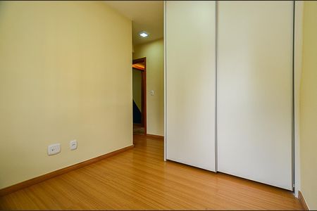 Quarto 1 de apartamento para alugar com 3 quartos, 70m² em Lourdes, Belo Horizonte