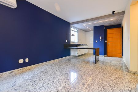 Sala Ambientes de apartamento para alugar com 3 quartos, 70m² em Lourdes, Belo Horizonte