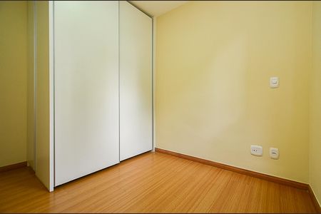 Quarto 1 de apartamento para alugar com 3 quartos, 70m² em Lourdes, Belo Horizonte
