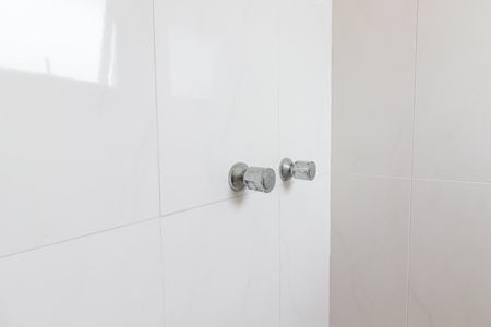 Apartamento para alugar com 132m², 3 quartos e 2 vagasDetalhe do banheiro da suíte 1