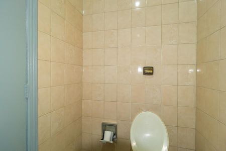 Casa à venda com 123m², 3 quartos e sem vagaBanheiro - Área de Serviço