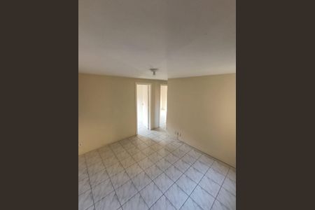 Sala de apartamento para alugar com 2 quartos, 44m² em Jardim Bom Sucesso, Carapicuíba