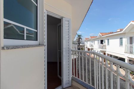 Casa de condomínio à venda com 100m², 3 quartos e 1 vaga Casa de condomínio à venda com 100m², 3 quartos e 1 vagaSacada Quartos