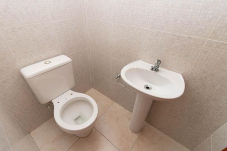 Casa de condomínio à venda com 100m², 3 quartos e 1 vaga Casa de condomínio à venda com 100m², 3 quartos e 1 vagaLavabo