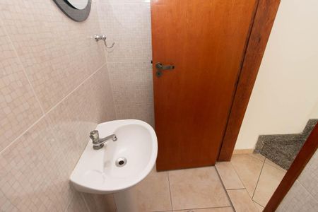 Casa de condomínio à venda com 100m², 3 quartos e 1 vaga Casa de condomínio à venda com 100m², 3 quartos e 1 vagaLavabo