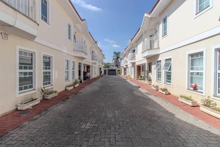 Casa de condomínio à venda com 100m², 3 quartos e 1 vaga Casa de condomínio à venda com 100m², 3 quartos e 1 vagaÁrea comum