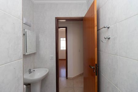 Casa de condomínio à venda com 100m², 3 quartos e 1 vaga Casa de condomínio à venda com 100m², 3 quartos e 1 vagaBanheiro Social