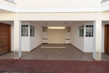 Casa de condomínio à venda com 100m², 3 quartos e 1 vaga Casa de condomínio à venda com 100m², 3 quartos e 1 vagaGaragem