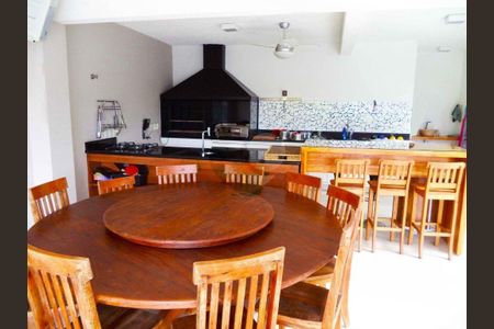 Casa à venda com 4 quartos, 508m² em Jardim Cordeiro, São Paulo