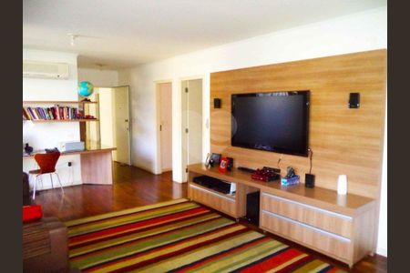 Casa à venda com 4 quartos, 508m² em Jardim Cordeiro, São Paulo