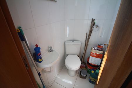 Apartamento para alugar com 226m², 3 quartos e 2 vagasBanheiro de Serviço